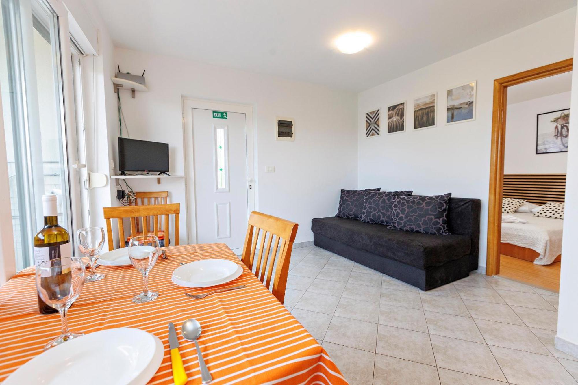 Apartments Baricevic Бол Екстериор снимка